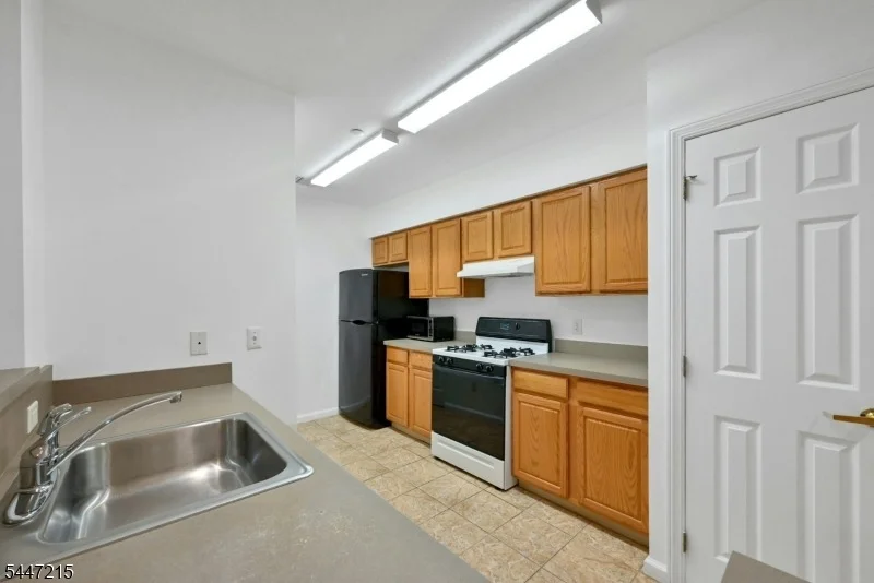 Photo of Unit 213 at 189 Forest Ave