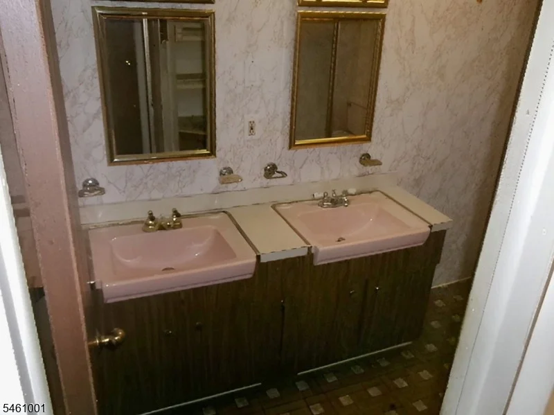 Photo of 13 Carmello Dr