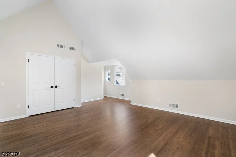 Photo of 26 W Main St