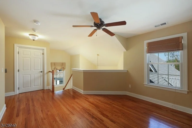 Photo of 84 Bedford Dr