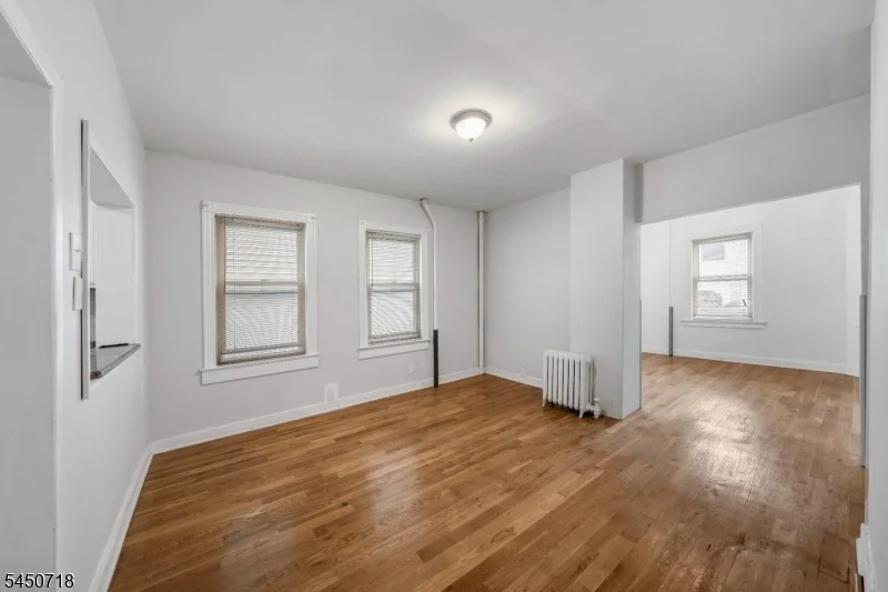 Photo of 352 Forest St