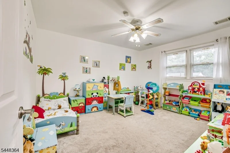 Photo of 737 W 8Th St