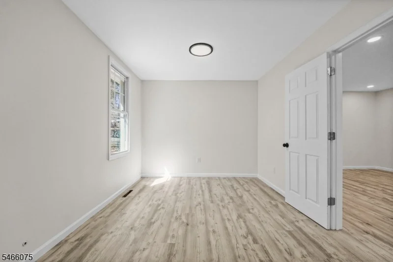 Photo of 728 Glen Rd