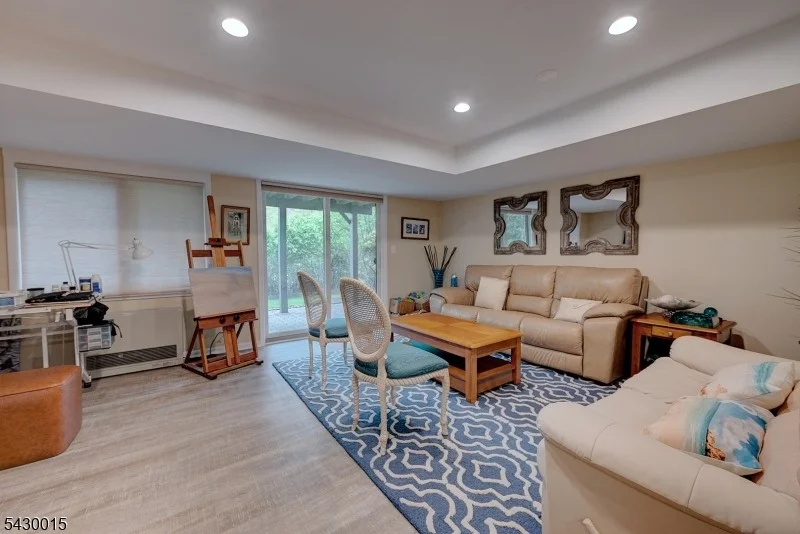 Photo of 69 Cummings Cir