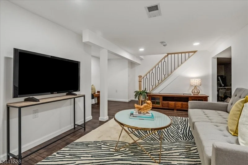 Photo of 27 Montclair Ave