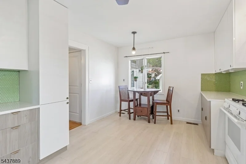 Photo of 1032 Kipling Rd