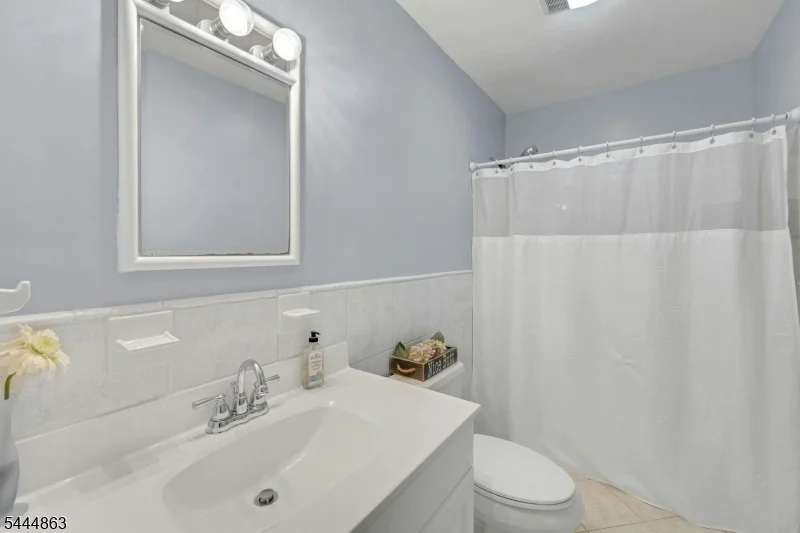 Photo of 16 Shephard Rd