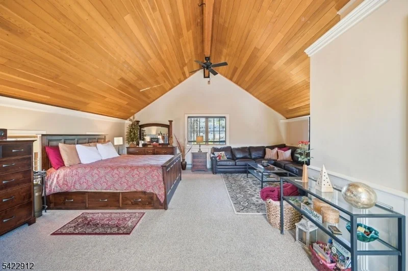 Photo of 173 Point Breeze Dr