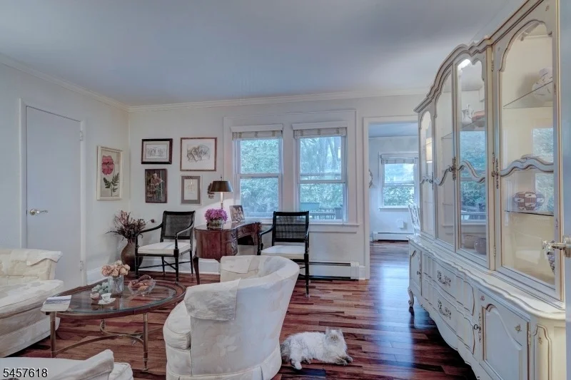 Photo of 674 Eagle Rock Ave