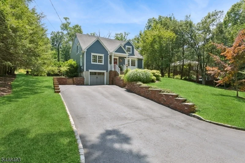 Photo of 139 Long View Terrace