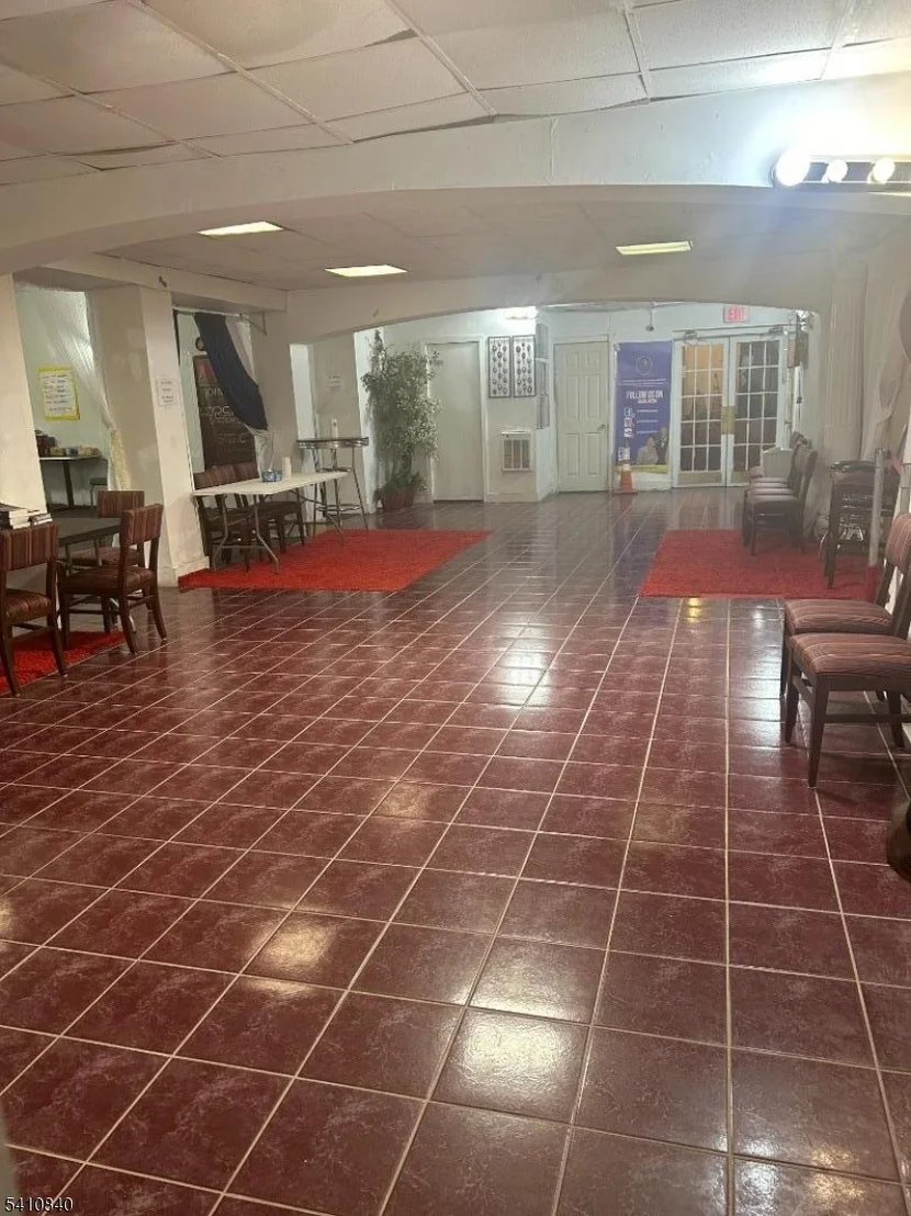 Photo of 505 Central Ave