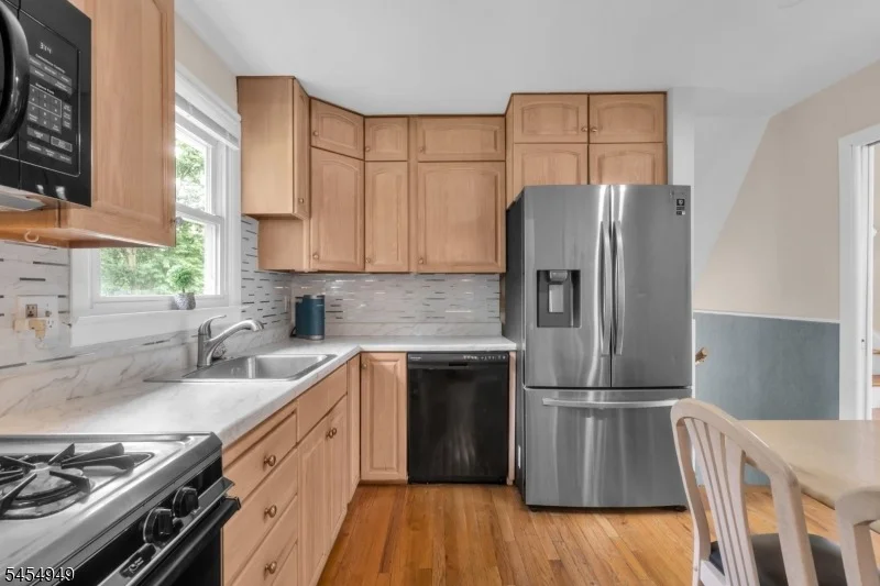 Photo of 12 Brook Pl