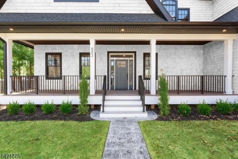 Photo of 803 Marshall Rd