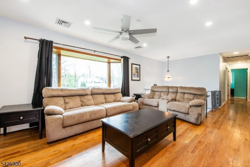 Photo of 17 Cole Rd