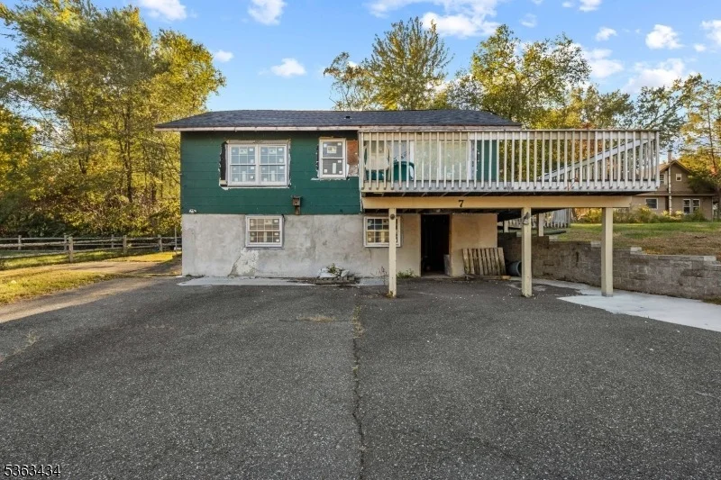 Photo of 7 River Rd