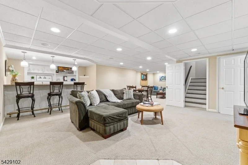 Photo of 16 Yorkshire Dr
