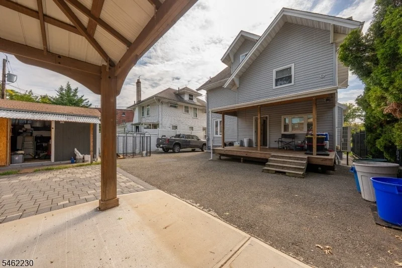 Photo of 17 Porter Ave