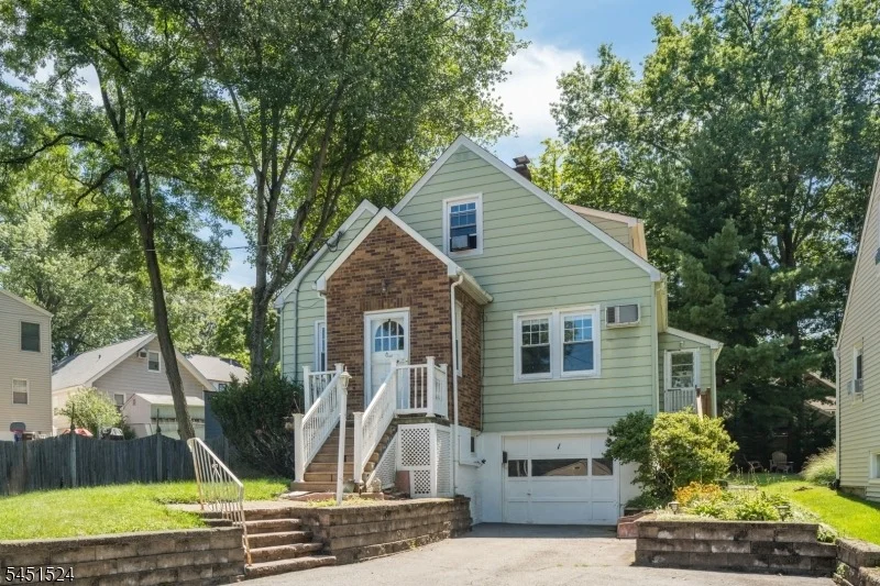 Photo of 1 Westview Ave