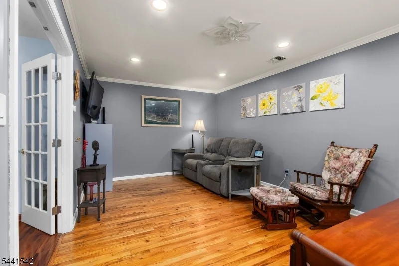 Photo of 18 Shearman Rd