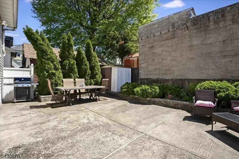 Photo of 136 Cedar St