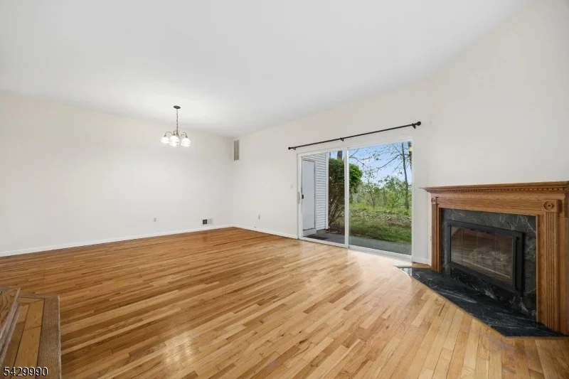 Photo of 35 Maple Ln