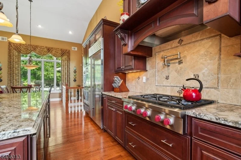 Photo of 18 Mary Ellen Dr