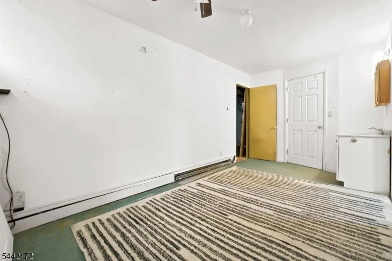 Photo of 175 Wertsville Rd