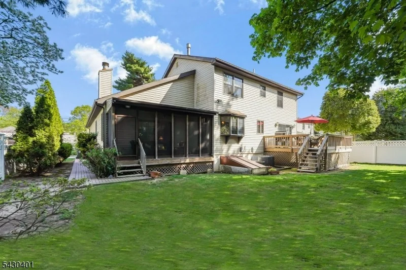 Photo of 621 Bloomfield Ave