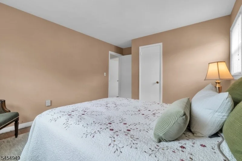 Photo of 12 Brook Pl