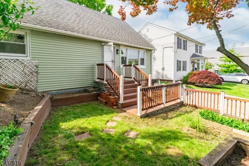 Photo of 135 Kenzel Ave