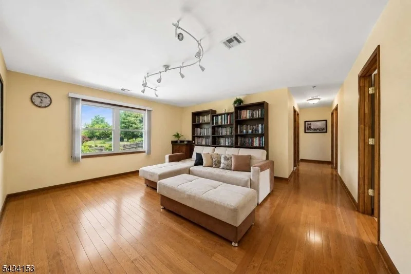 Photo of 1 Winchester Dr