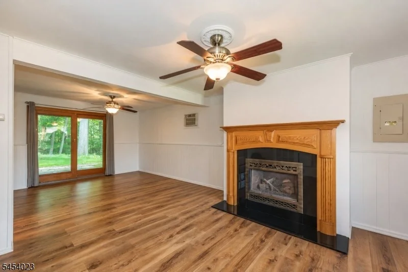 Photo of 42 Scenic Dr
