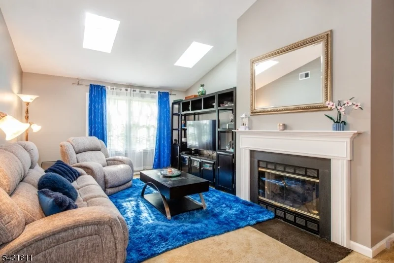 Photo of 366 Potomac Dr