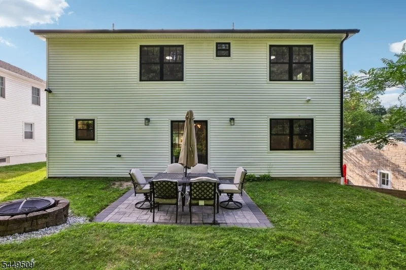 Photo of 6 Ridgedale Ave