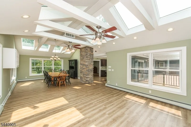 Photo of 9 Flintlock Dr