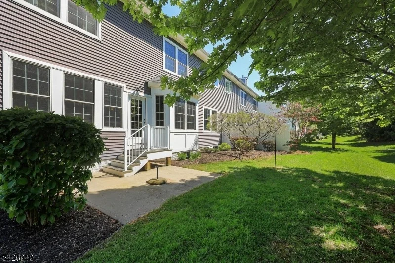 Photo of 84 Bedford Dr