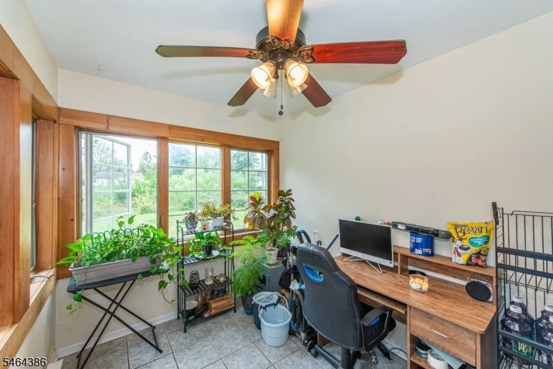 Photo of 4 Gilbert Dr