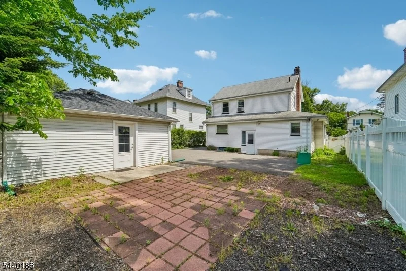 Photo of 34 Cypress St