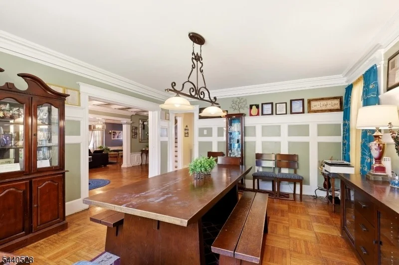 Photo of 569 Berkeley Ave