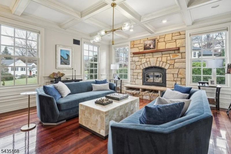 Photo of 63 Addison Dr