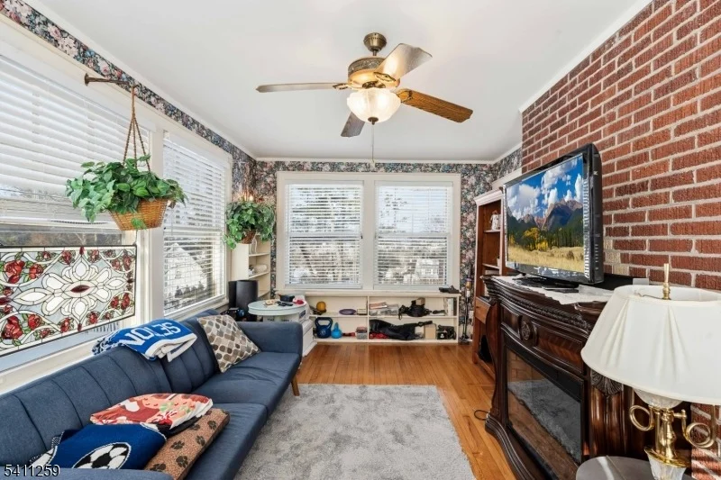 Photo of 23 Pleasant Pl