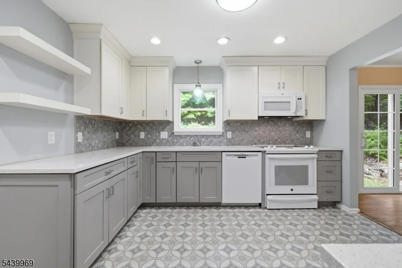 Photo of 223 Beacon Hill Rd