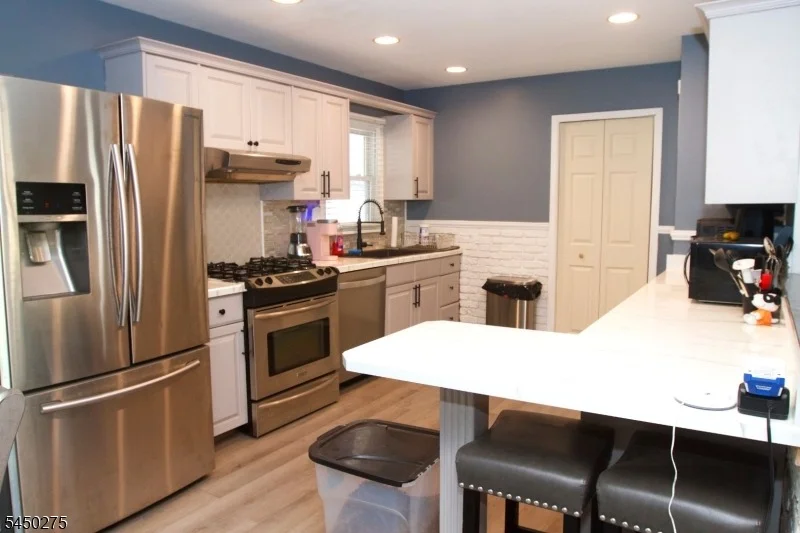Photo of 319 Spruce Dr