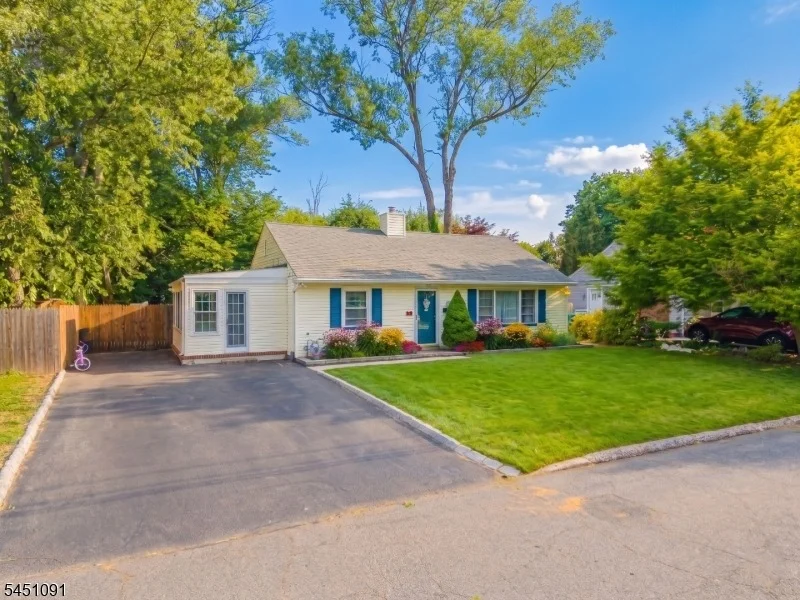 Photo of 12 Pierrepont Ave