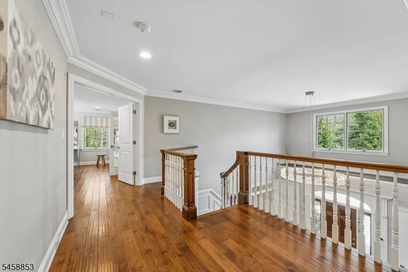 Photo of 20 Pheasant Ln