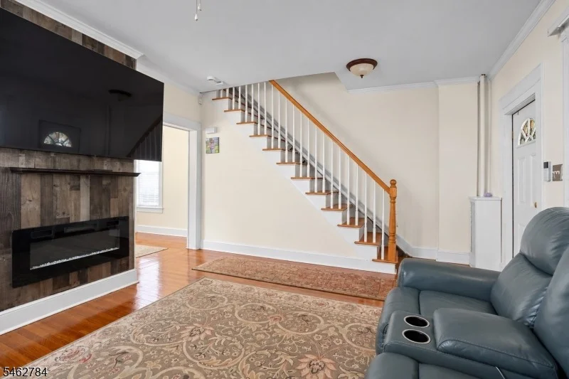 Photo of 35 Clinton St