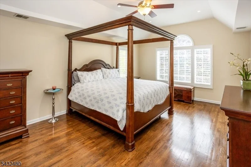 Photo of 9 Edgewood Ter