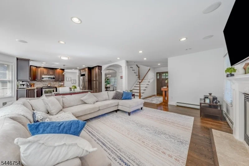 Photo of 53 Maple Ave