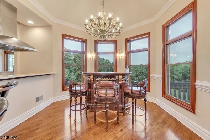 Photo of 37 Robbins Rd