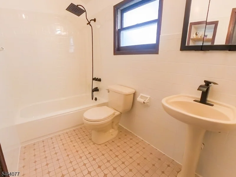 Photo of 357 Ridgewood Ave
